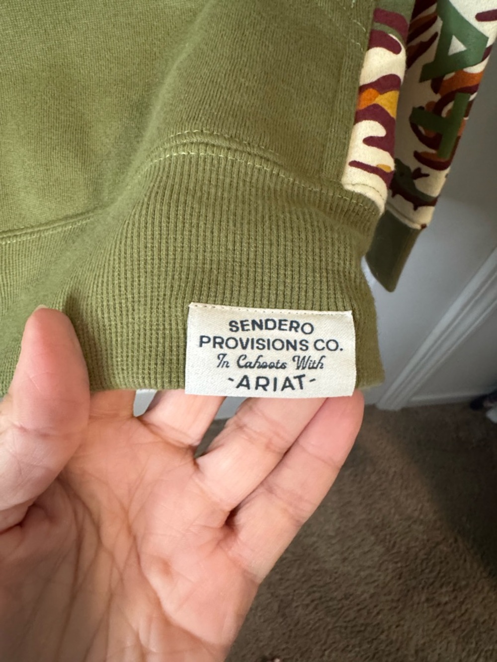 Ariat x Sendero Provisions Co. “In Cahoots” hoodie, NWT - Picture 5 of 6